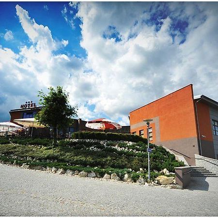 世界语酒店 Świdnica 外观 照片